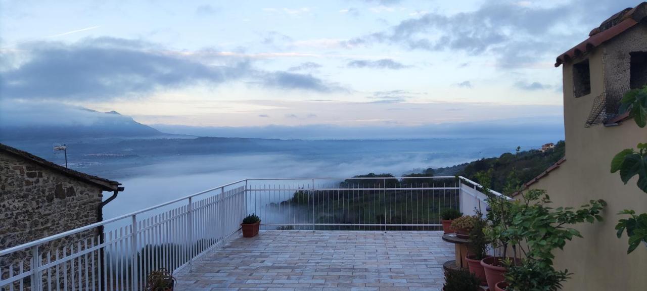 Stimigliano Casa In The Clouds Bed & Breakfast エクステリア 写真